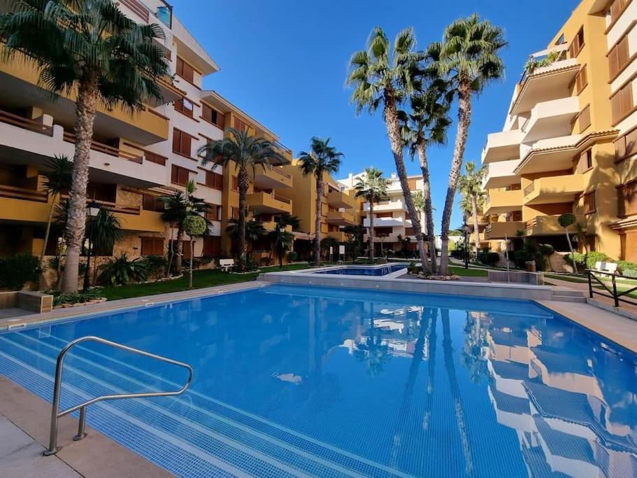 Olivia Sunny 2 Bedroom Apartament Punta Prima トレビエハ エクステリア 写真