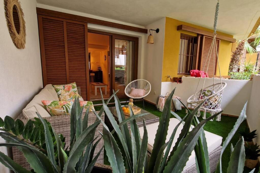 Olivia Sunny 2 Bedroom Apartament Punta Prima トレビエハ エクステリア 写真