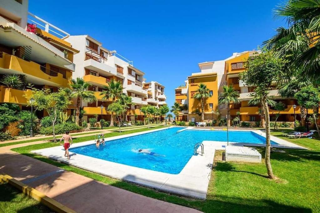 Olivia Sunny 2 Bedroom Apartament Punta Prima トレビエハ エクステリア 写真