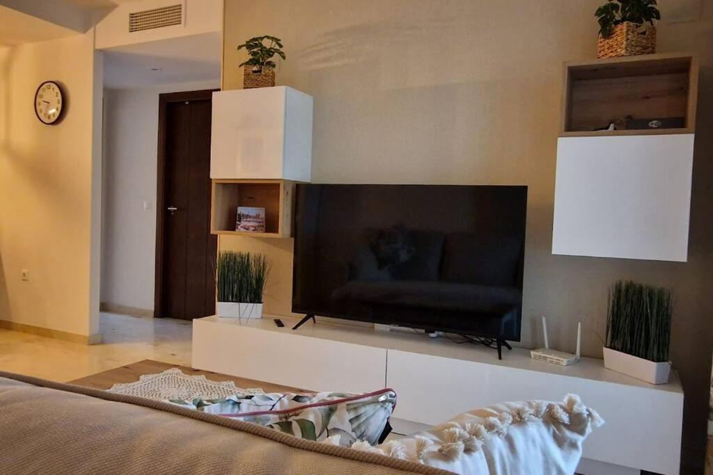 Olivia Sunny 2 Bedroom Apartament Punta Prima トレビエハ エクステリア 写真